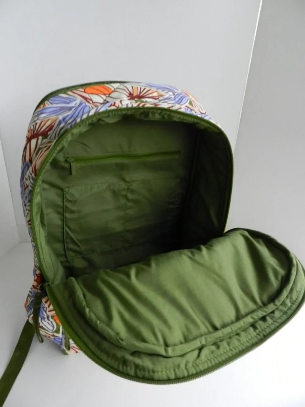 Vera Bradley Ultralight Essential LARGE Backpack Laptop Bag in Dragon Fly
